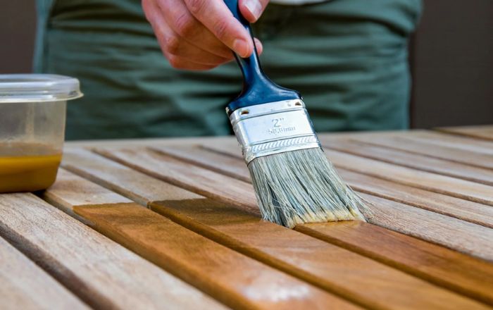 How Many Coats Of Stain On A Deck