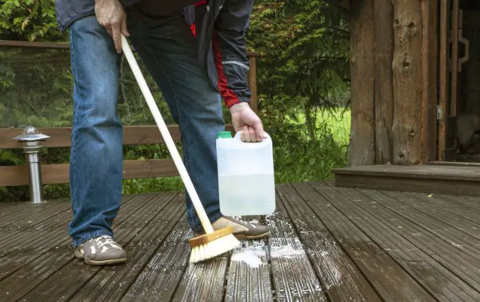 How To Remove Paint From The Deck Without Chemicals